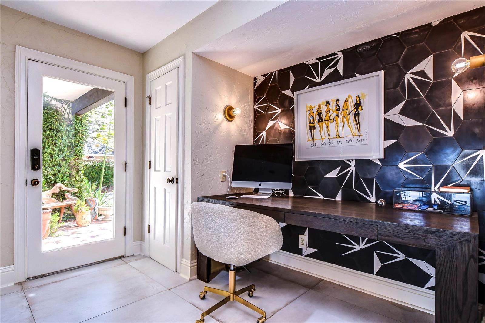 AVILA UNIT 1 - Residential