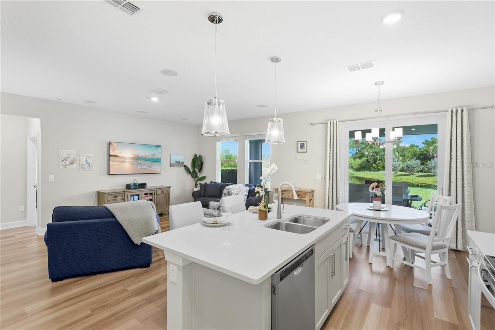 VENICE WOODLANDS PH 1 - Residential