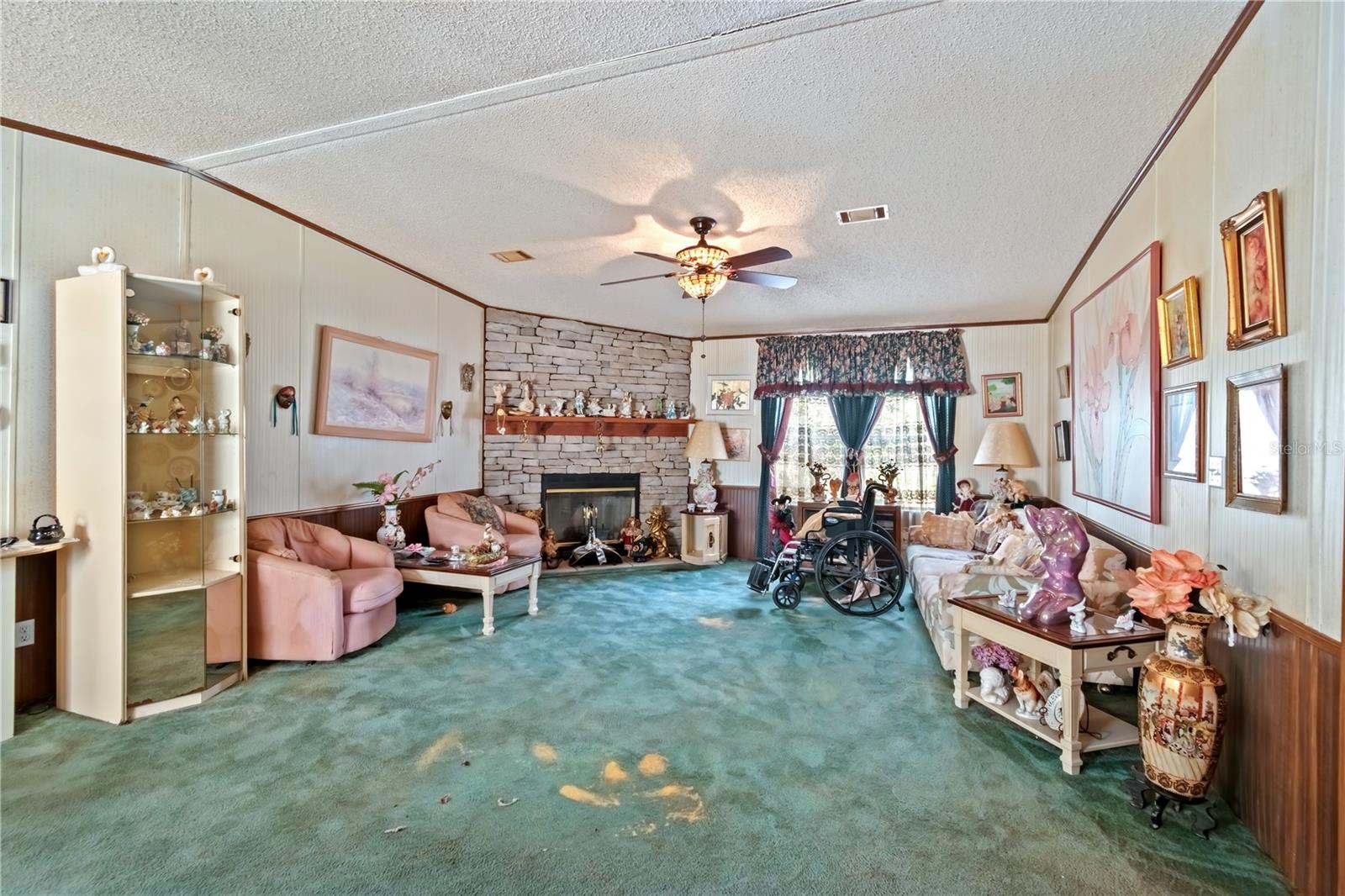 CLASSIC HILLS 02 - Residential