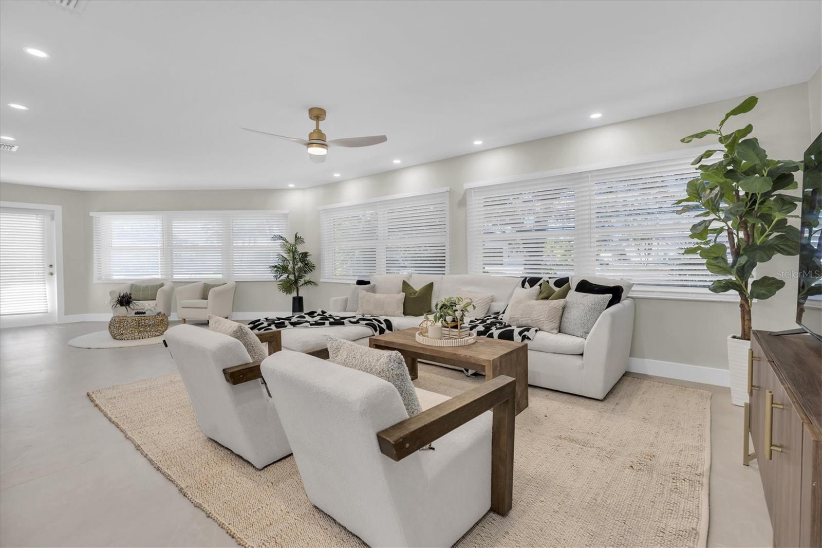 PARADISE ISLAND 2ND ADD PT 4 - Residential