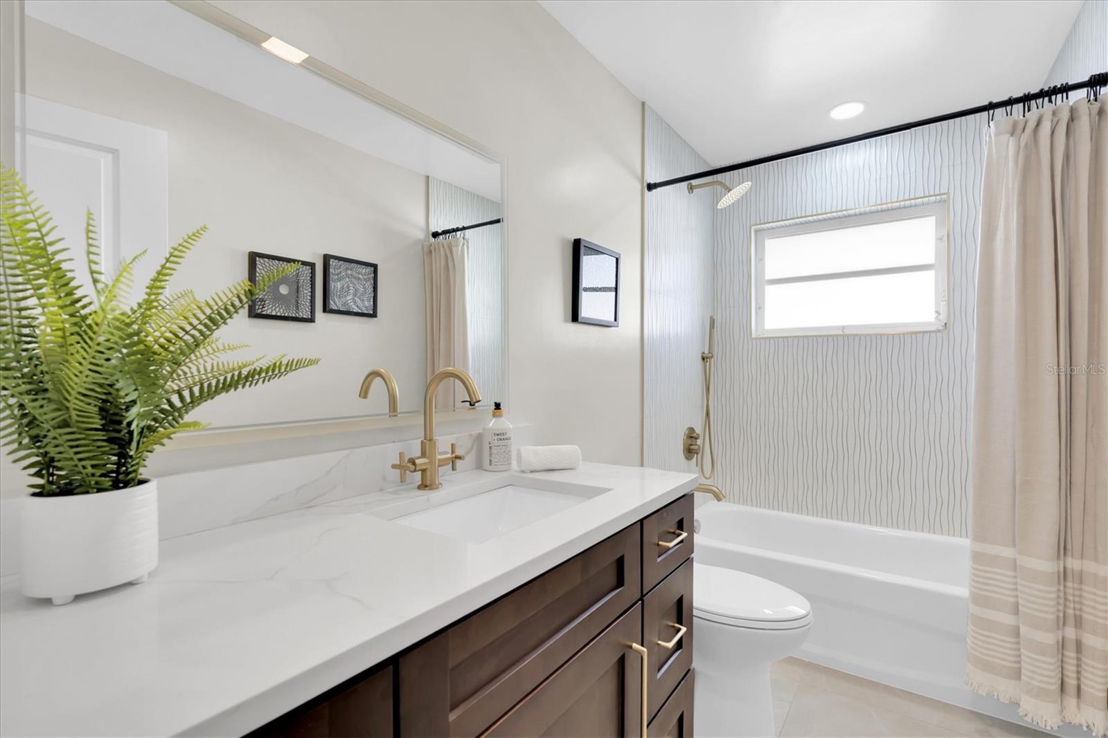 PARADISE ISLAND 2ND ADD PT 4 - Residential