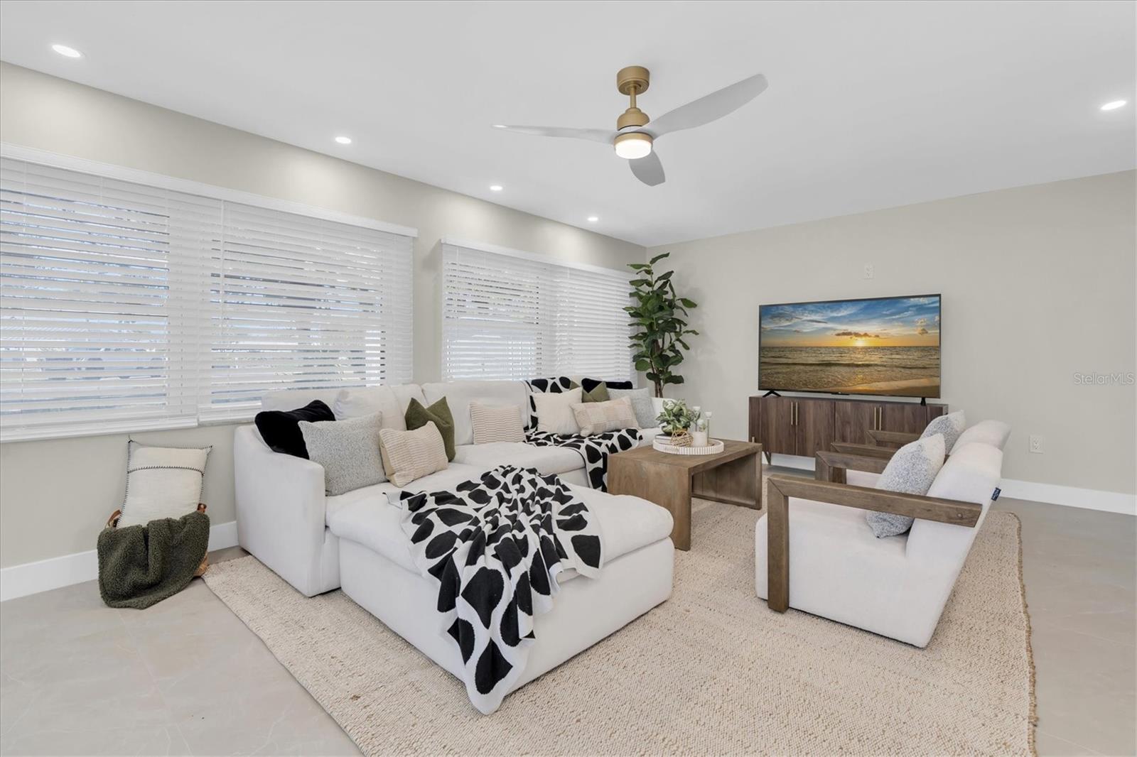 PARADISE ISLAND 2ND ADD PT 4 - Residential