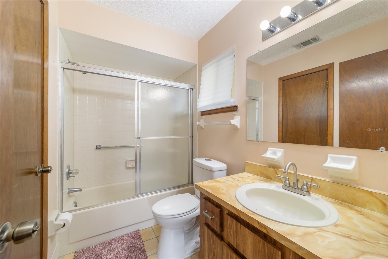 PINE RUN ESTATE - Residential Lease