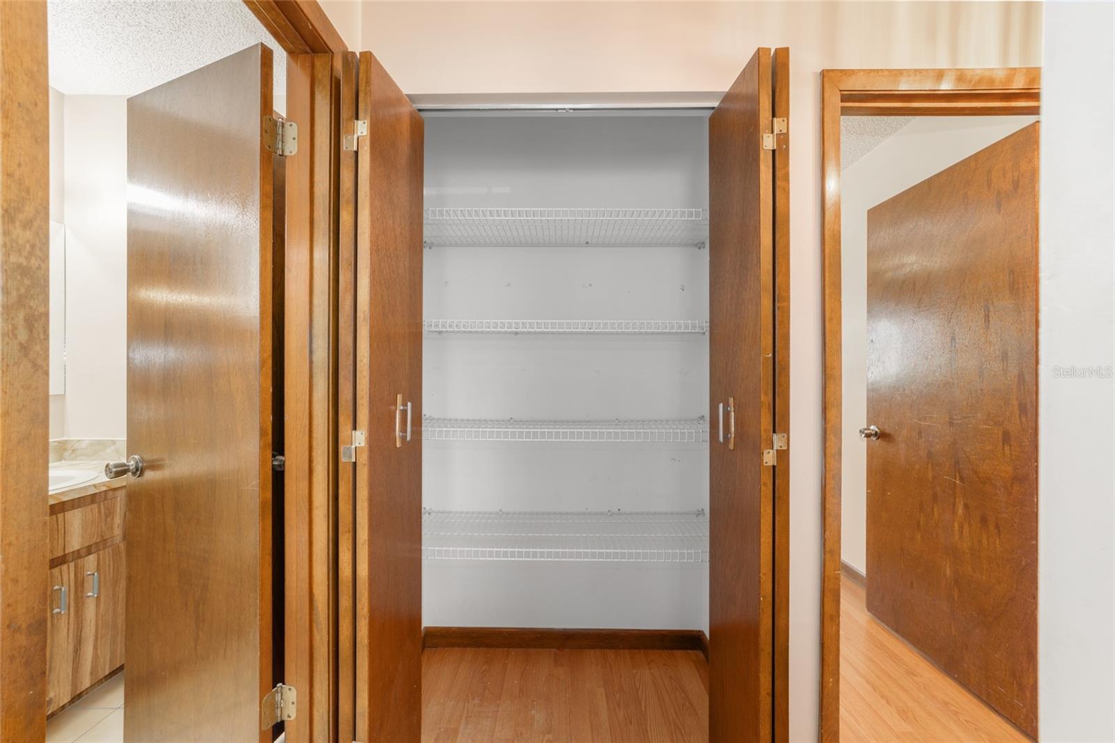 PINE RUN ESTATE - Residential Lease