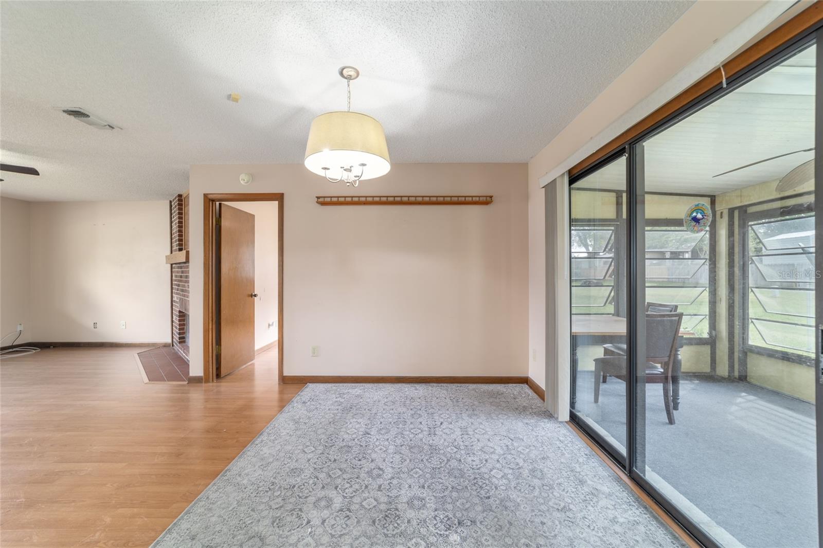 PINE RUN ESTATE - Residential Lease