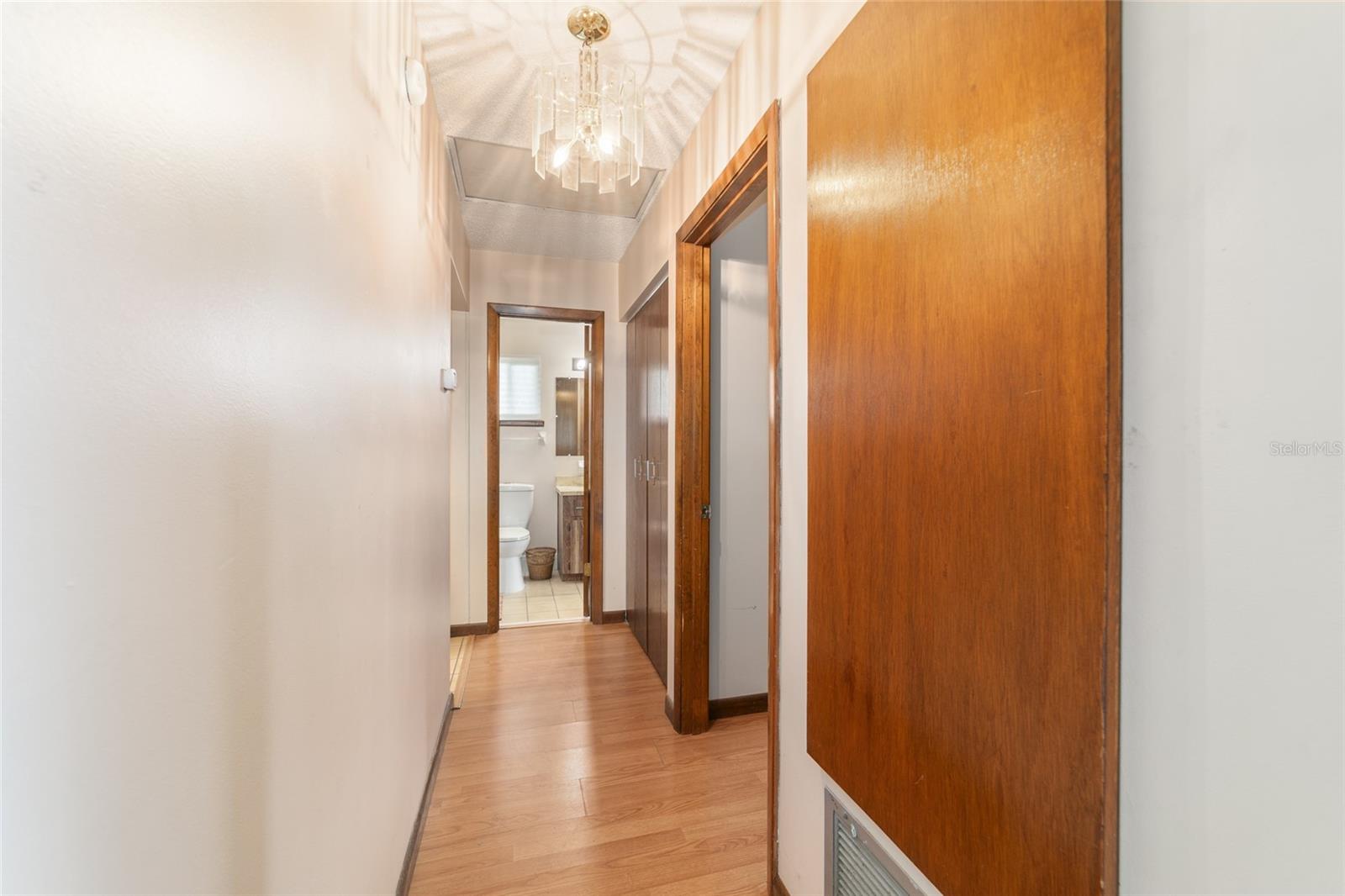 PINE RUN ESTATE - Residential Lease