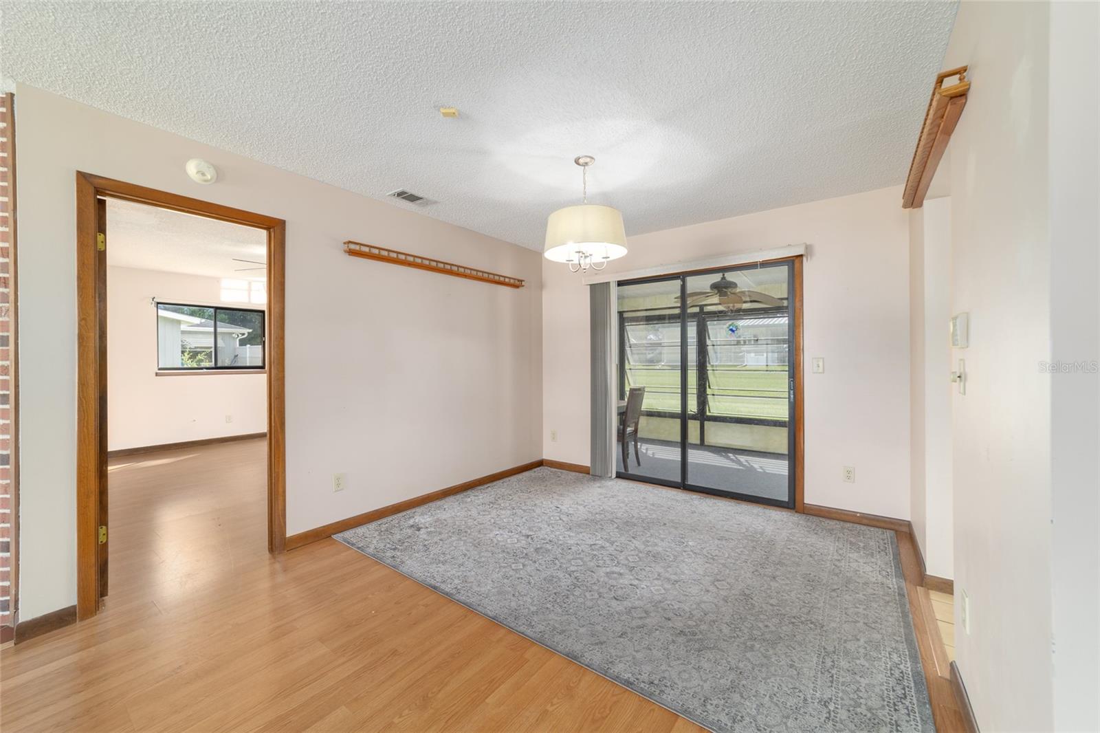 PINE RUN ESTATE - Residential Lease