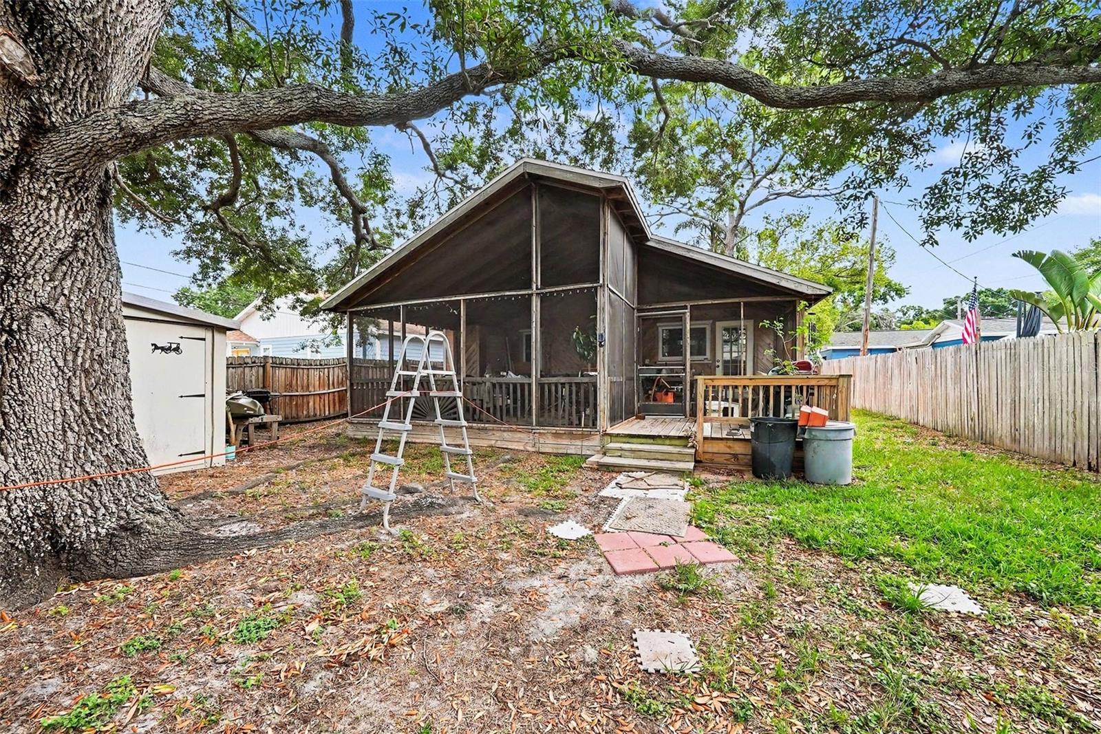 PINELLAS PARK - Residential
