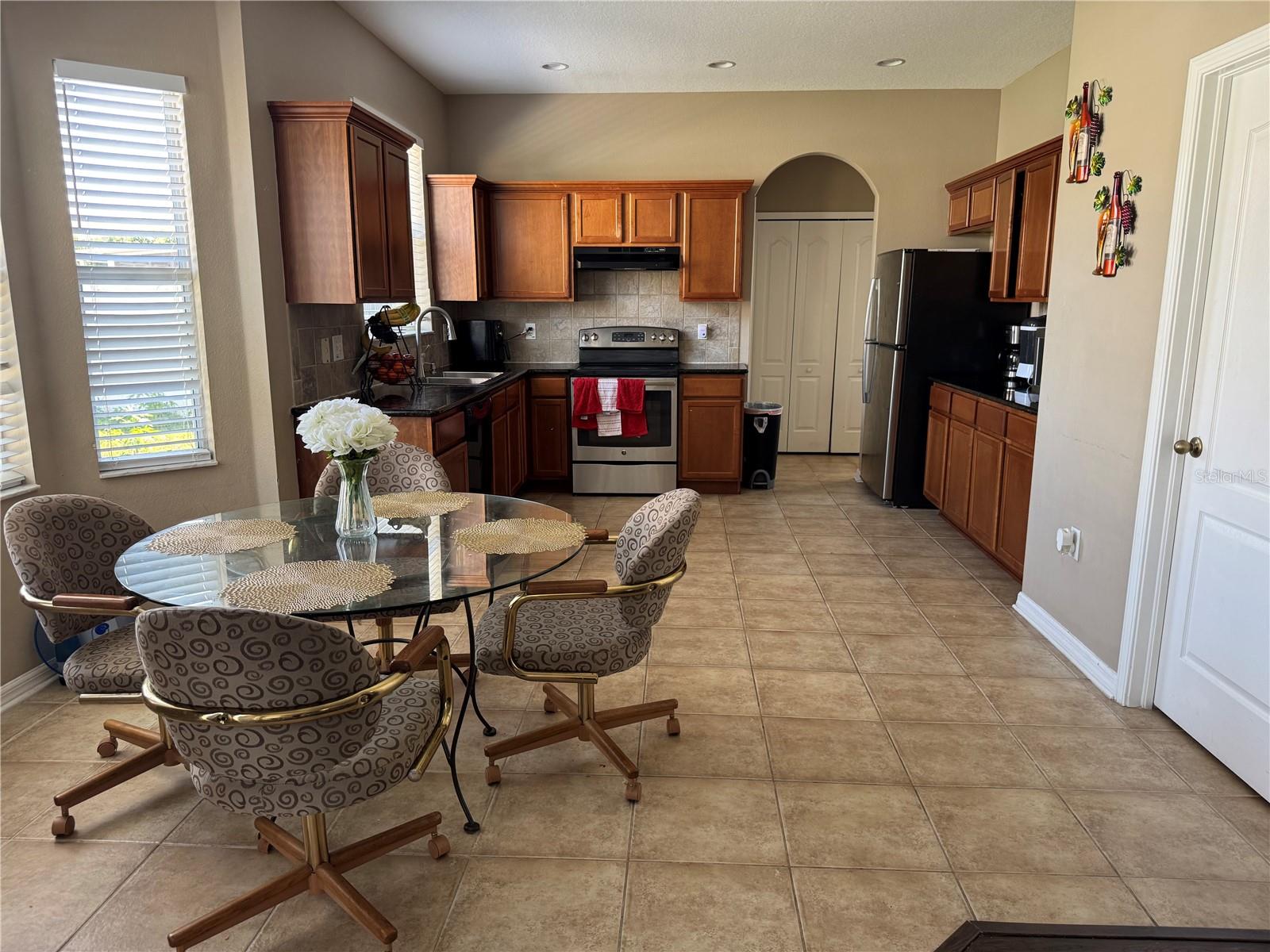 435 STONE BRIAR DRIVE