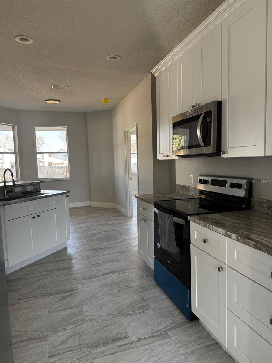 LAKE THOMAS WOODS EIGHT ADD - Residential