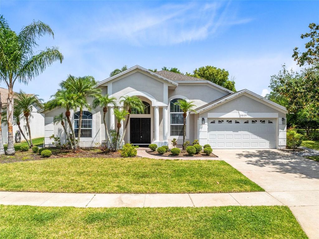 Photo of 5809 Donnelly Circle, Orlando, FL 32821 (MLS # O6393875)