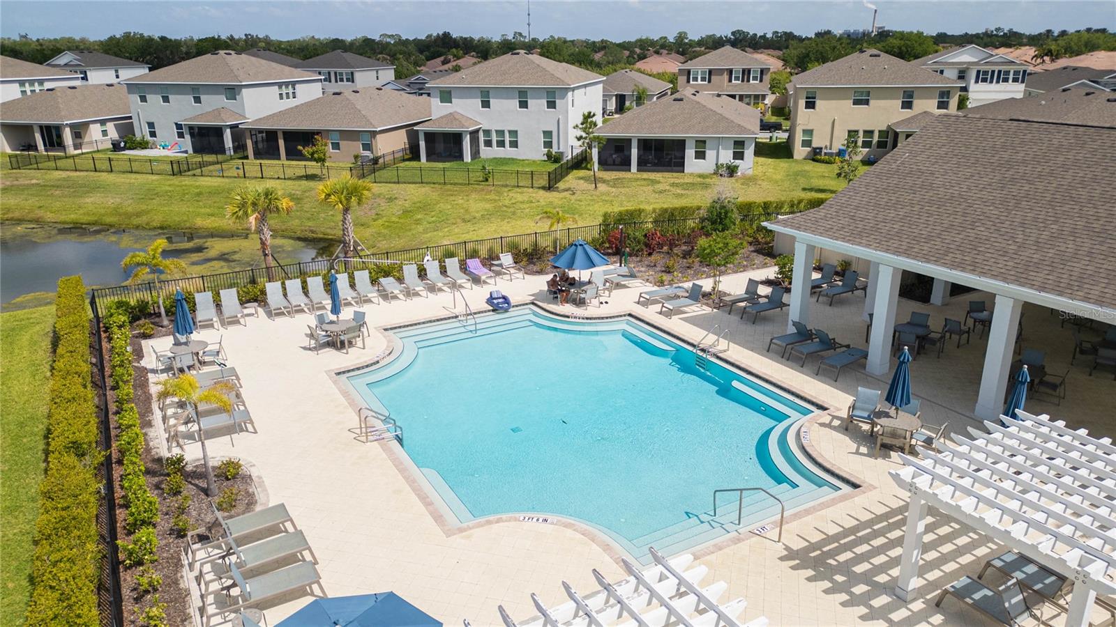 MANGROVE MANOR PH 1 - Residential