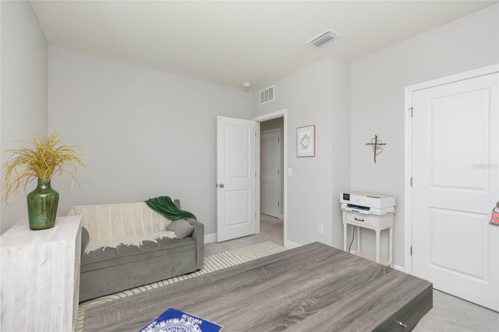 MANGROVE MANOR PH 1 - Residential