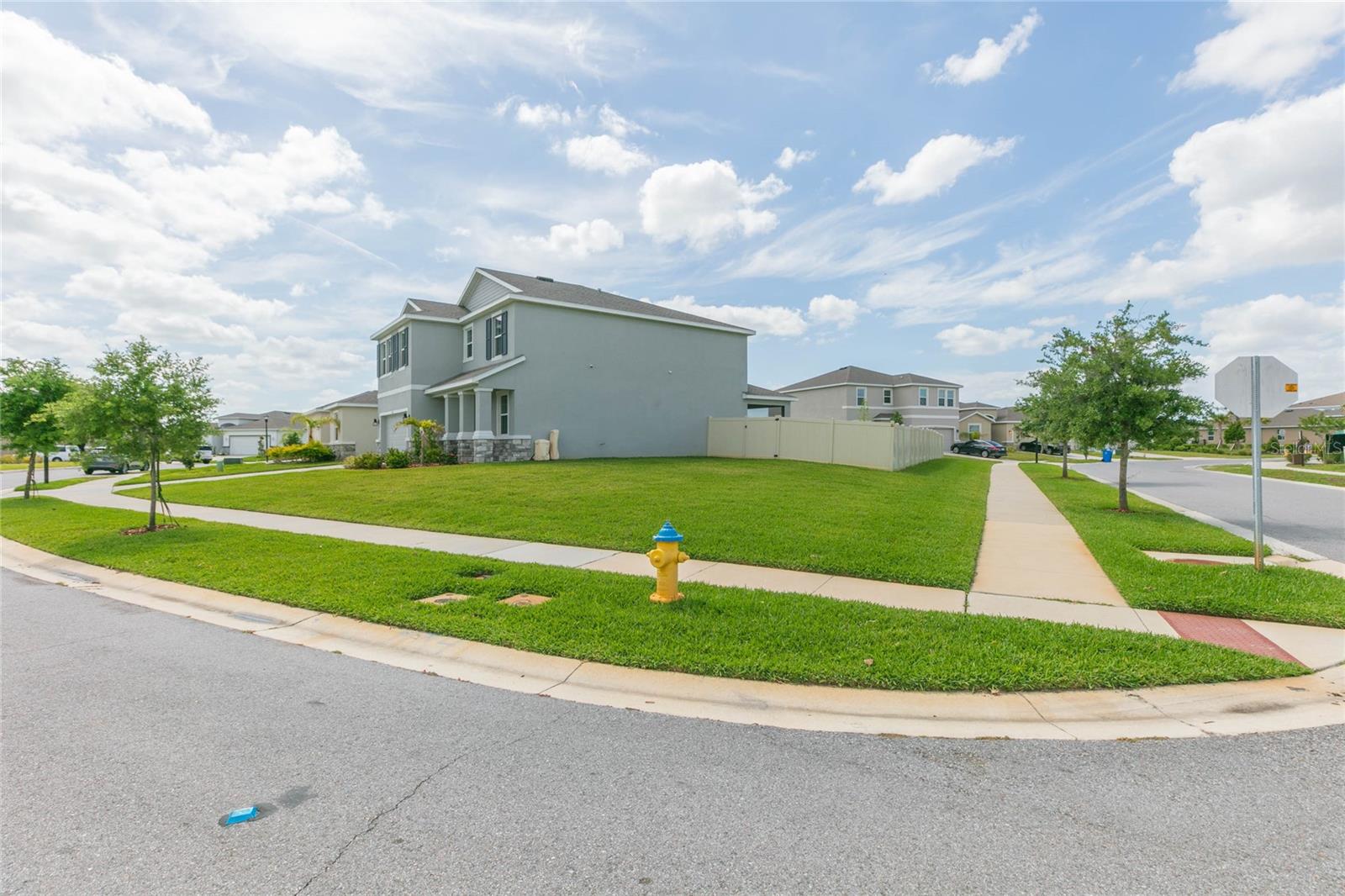 MANGROVE MANOR PH 1 - Residential