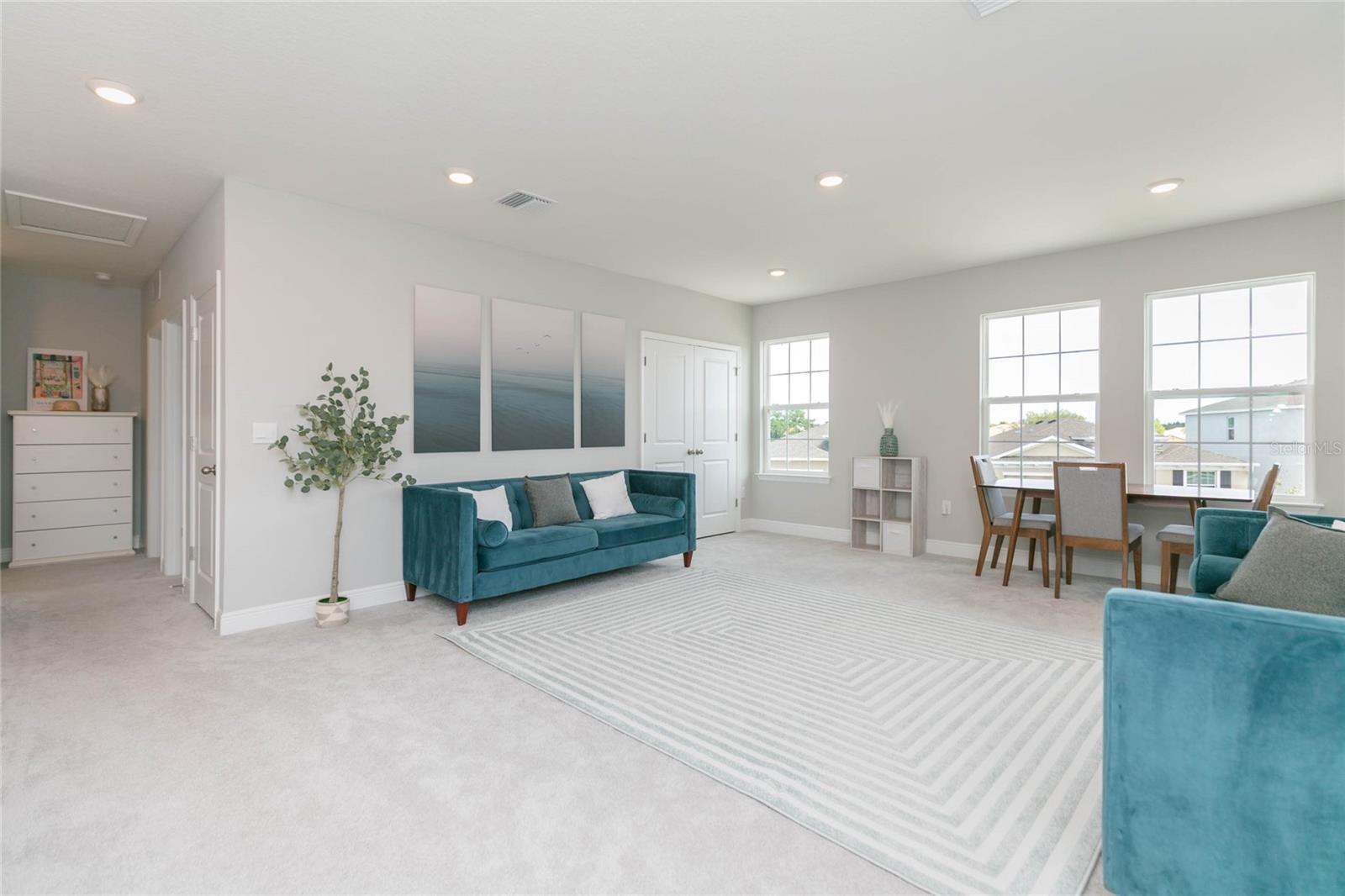 MANGROVE MANOR PH 1 - Residential