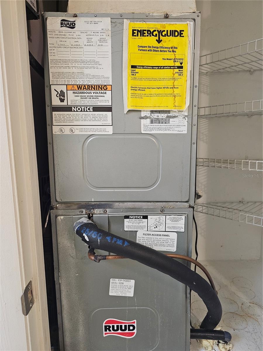 WINDTREE GARDENS CONDO PH 04 - Residential