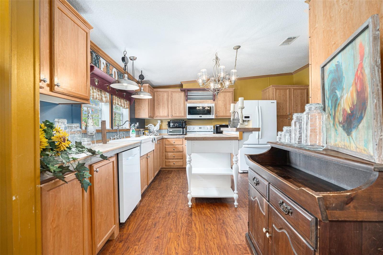 3308 ERIC JAMES COURT