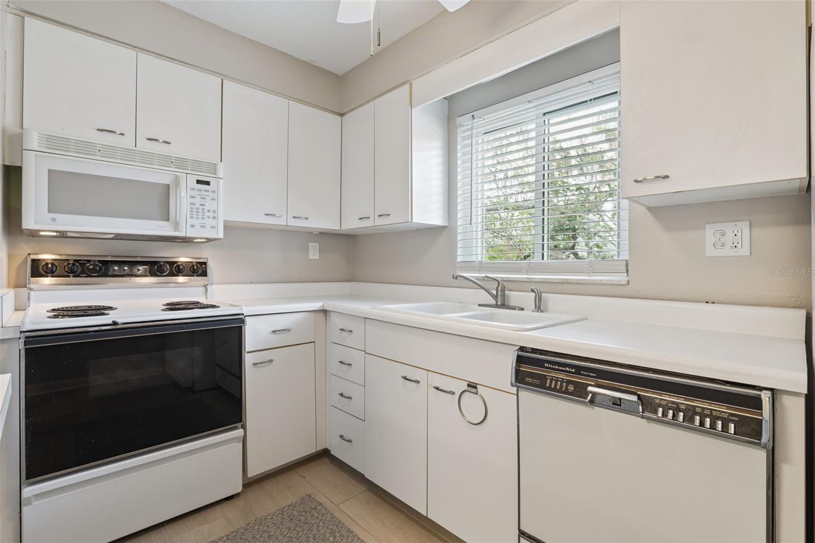 VILLAS ORLANDO CONDO - Residential