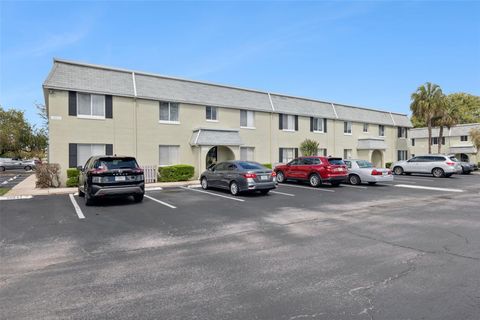 Photo of 525 Conway Road #202, Orlando, FL 32807 (MLS # O6397381)
