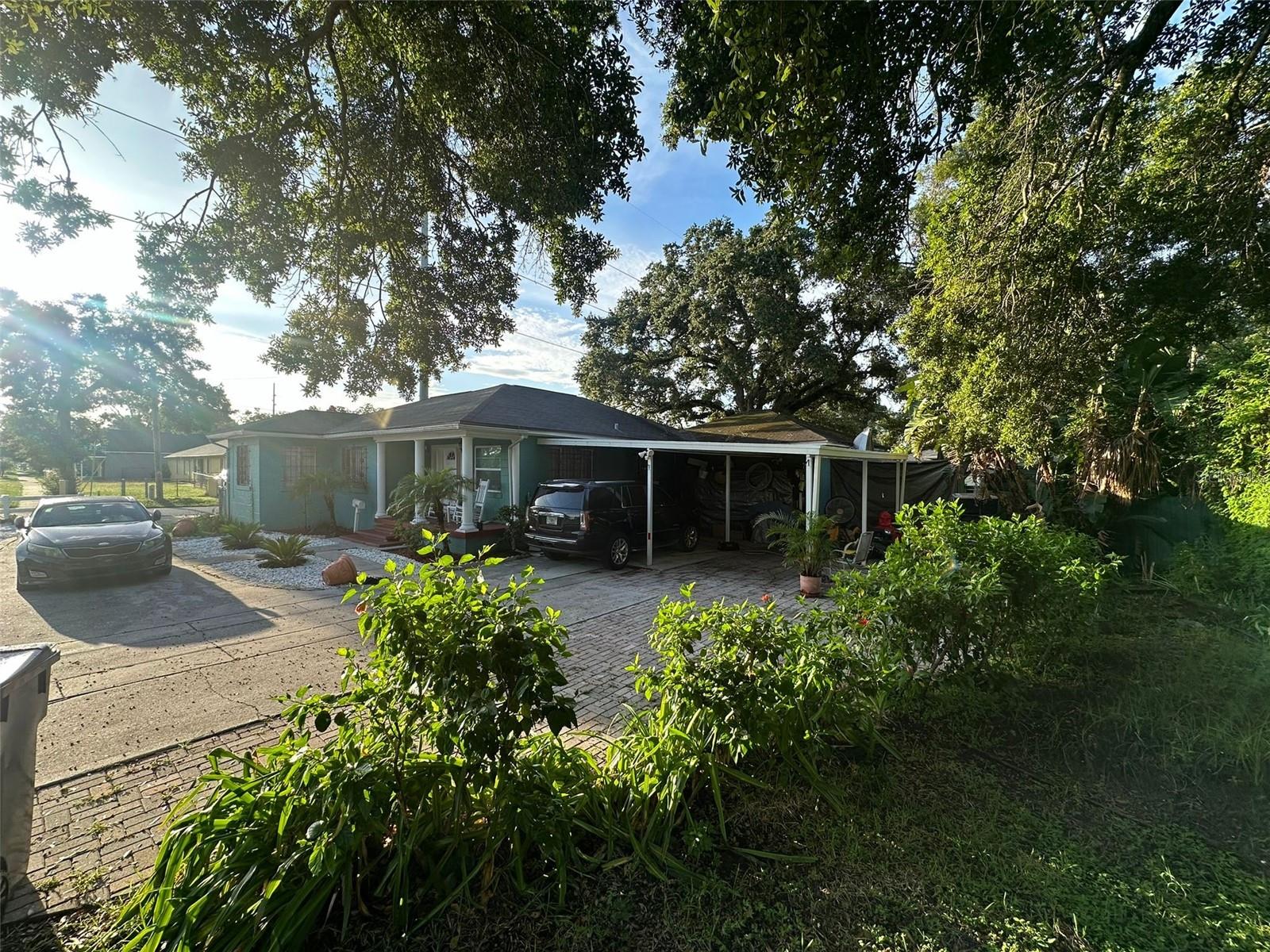 Photo 3 of 6 of 2415 E 21ST AVENUE house