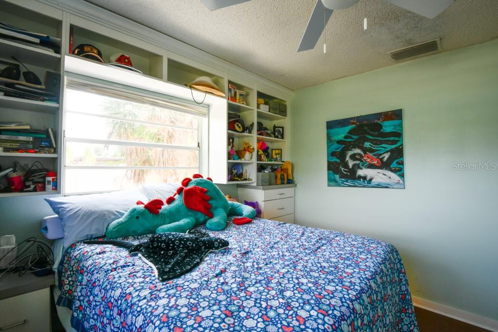 OXFORD MANOR 3RD ADD - Residential