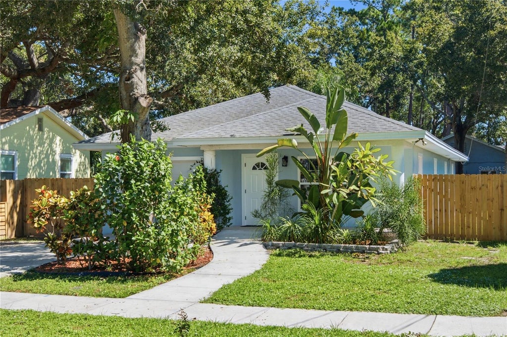Photo of 541 Plumosa Avenue, Clearwater, FL 33756 (MLS # TB8557543)