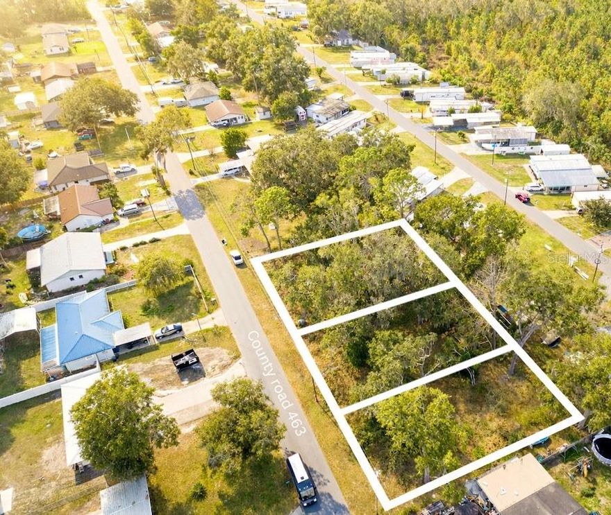 3 buildable separate lots sold together. Approximately 0.21 of an acre each, total of 0.62 Acre. Seller Financing is Available. Not Flood Zone. Being sold all together. City water is available. Electric is close by. Paved road frontage. Conveniently located, close to I-75 and an hour from Tampa & Orlando.
You can build 1 or 3 houses