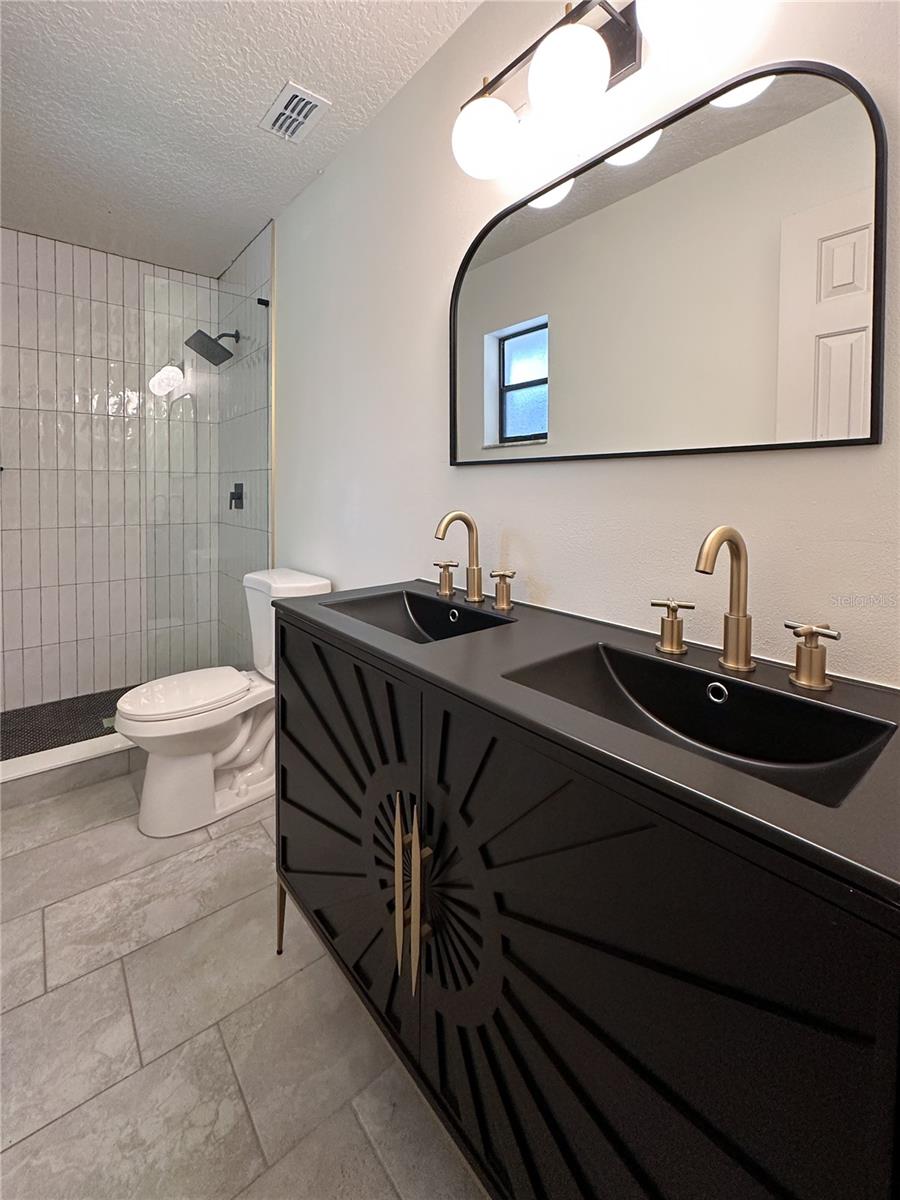 ROCK SPGS HOMESITES - Residential