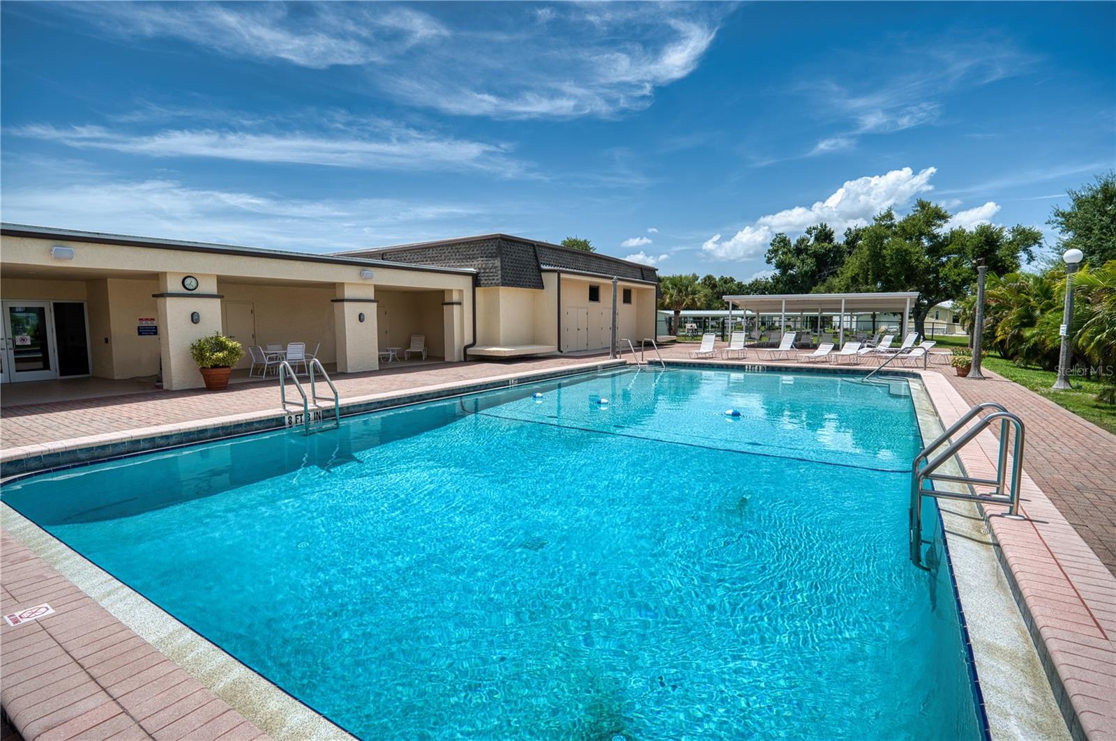 HOLIDAY PARK - Residential