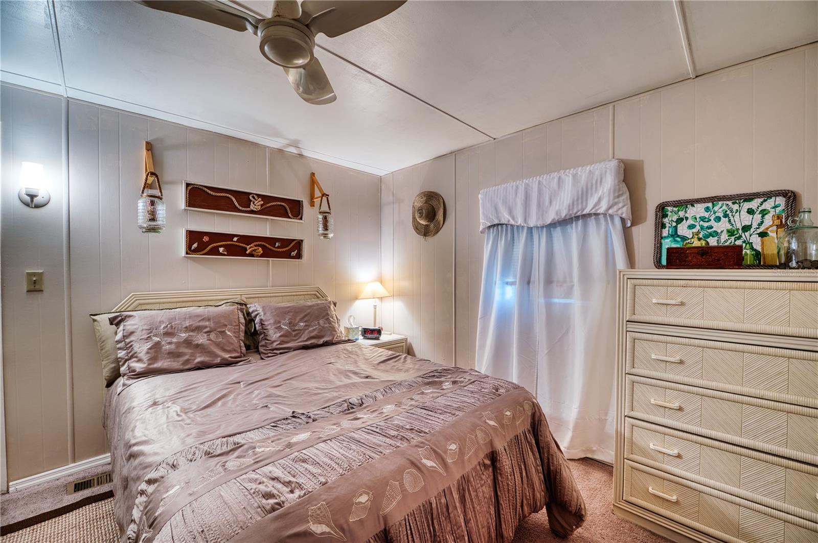 HOLIDAY PARK - Residential