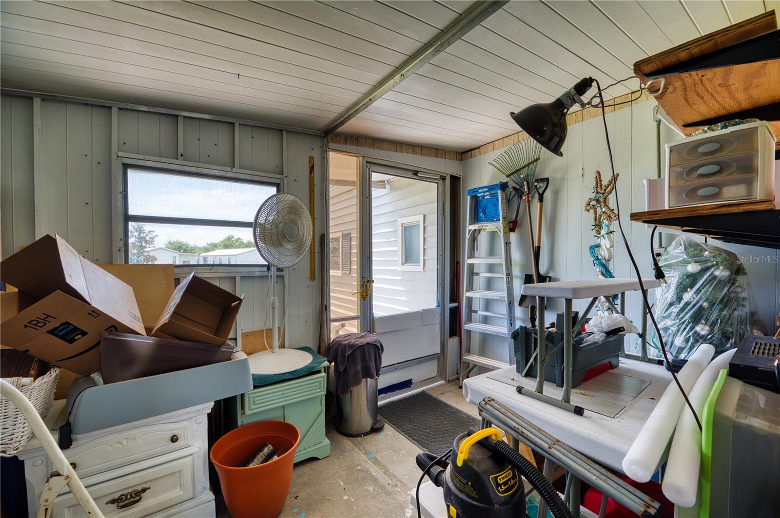 HOLIDAY PARK - Residential