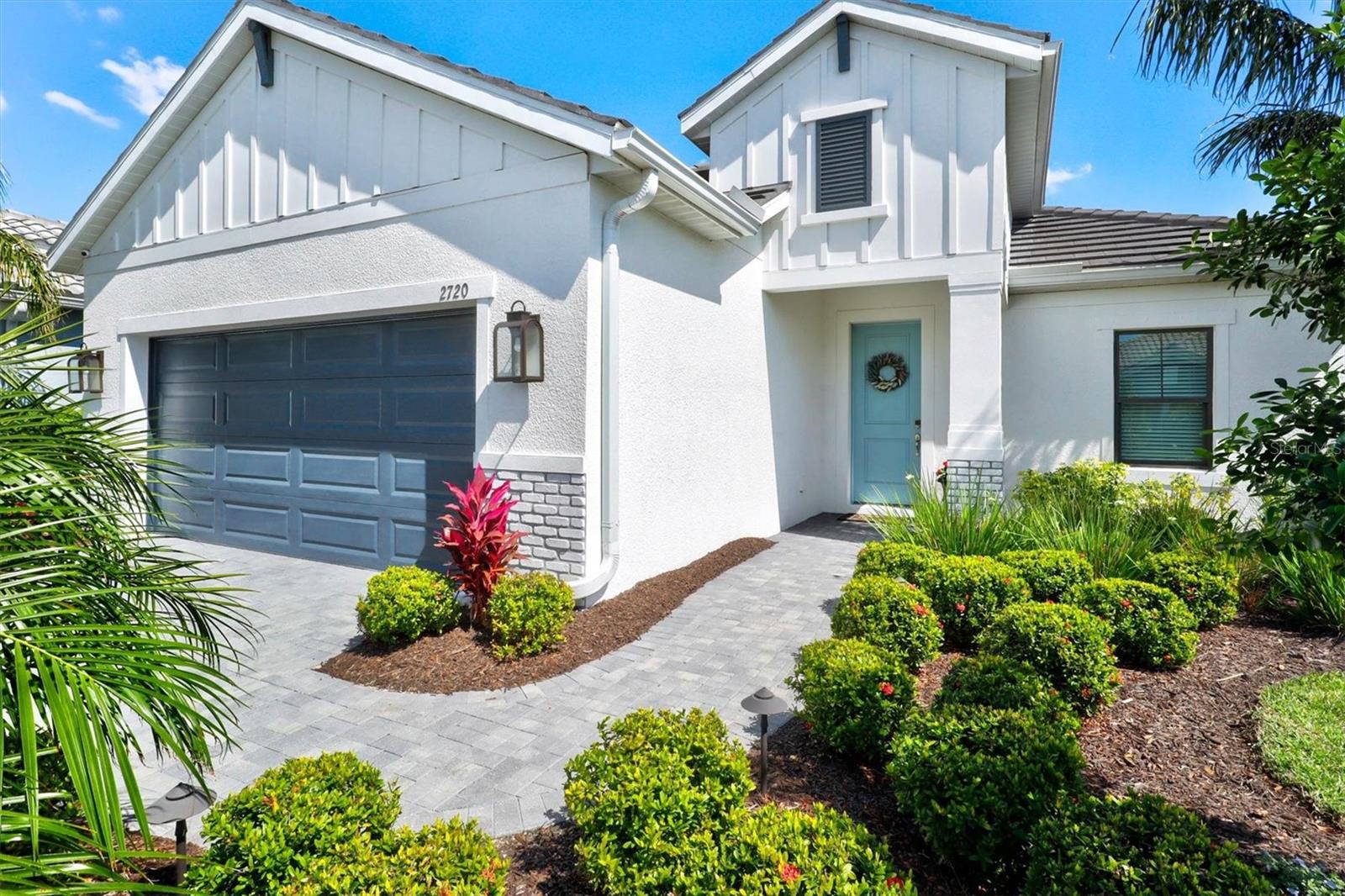2720 BUTTERFLY JASMINE TRAIL