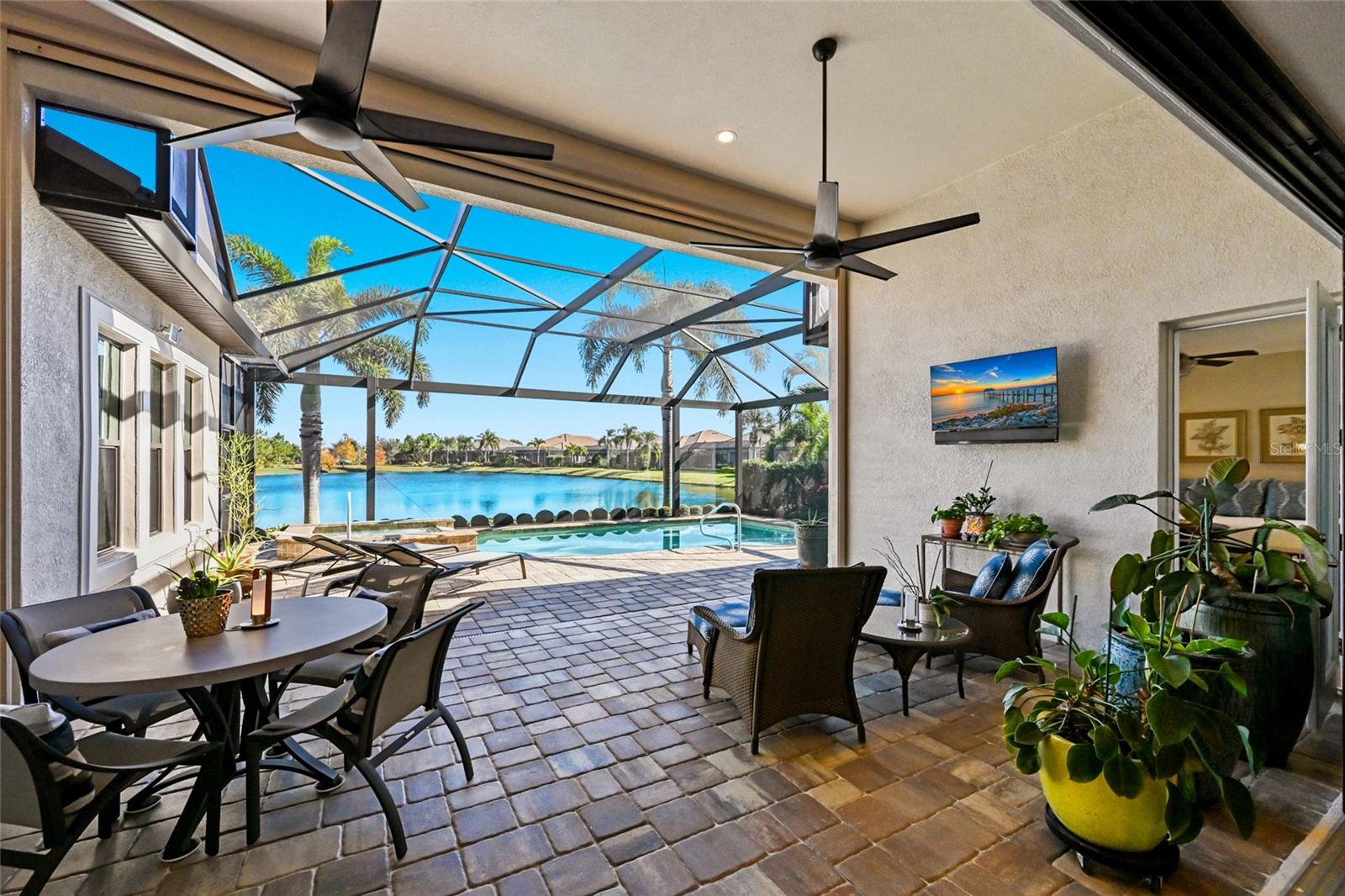 COUNTRY CLUB EAST AT LAKEWD RANCH - Residential