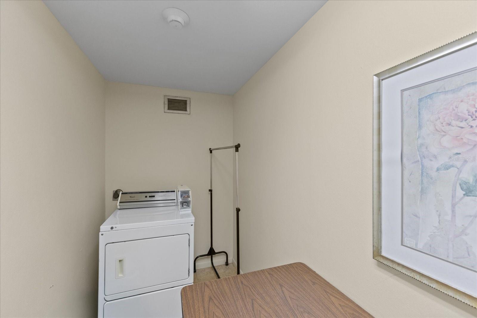 ISLE OF SAND KEY 1 CONDO - Residential