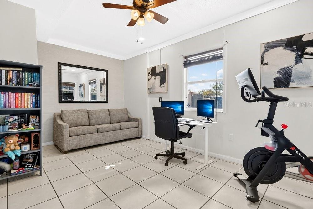 WINDWARD SQUARE SEC 1 - Residential