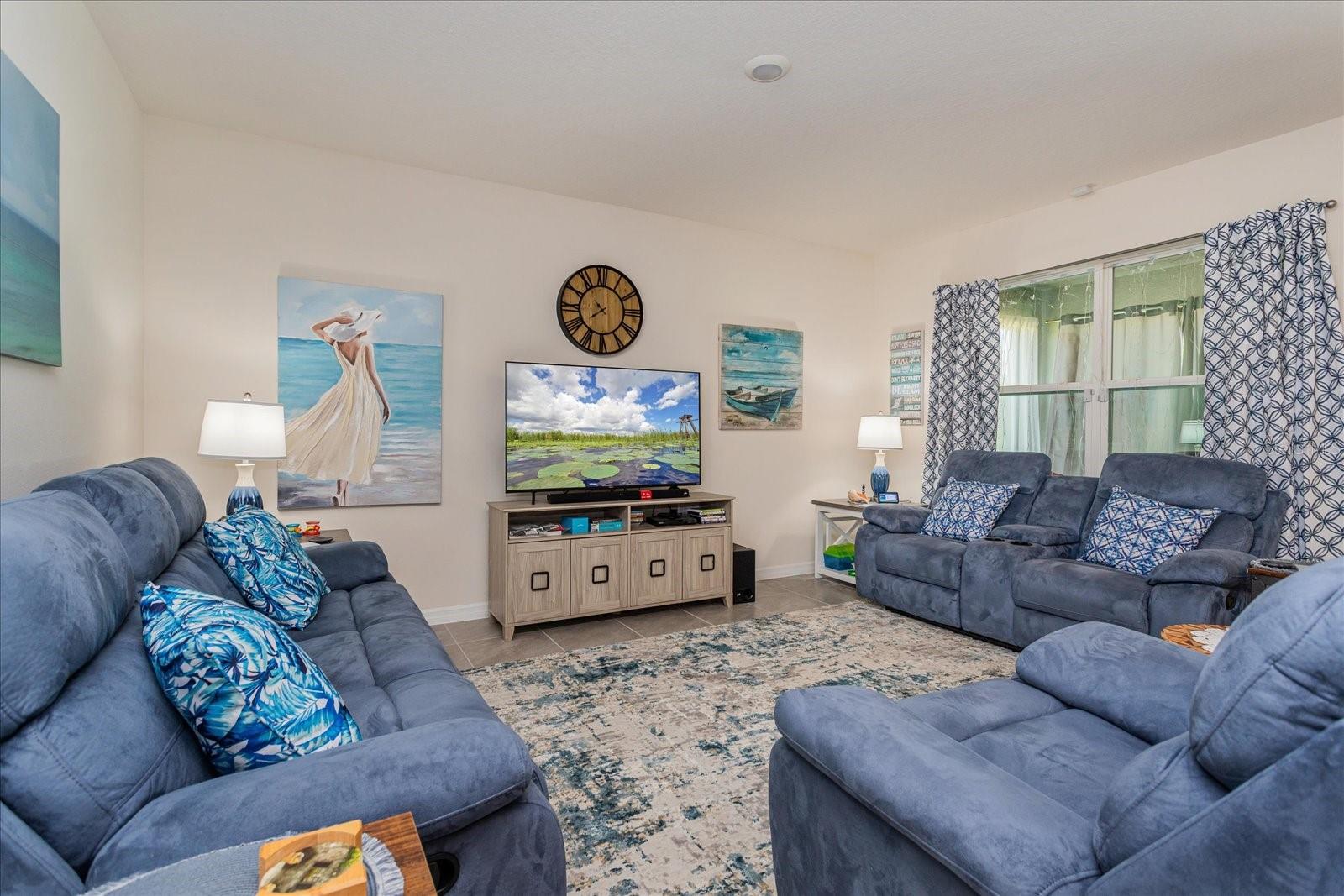 6358 SANDERS GROVE CIRCLE