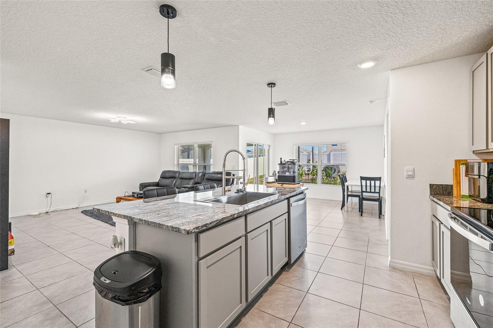 CREEK PRESERVE - Residential