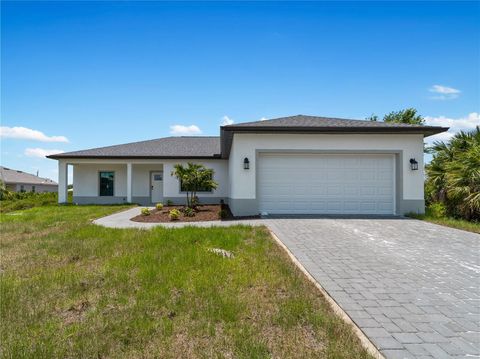 A home in PORT CHARLOTTE