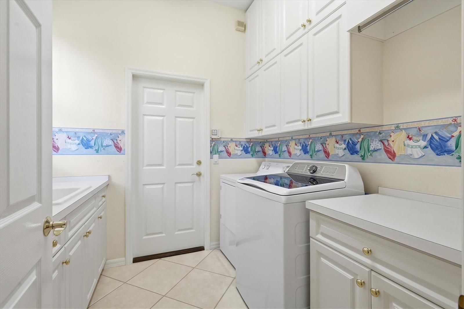 UNIVERSITY PARK - Residential