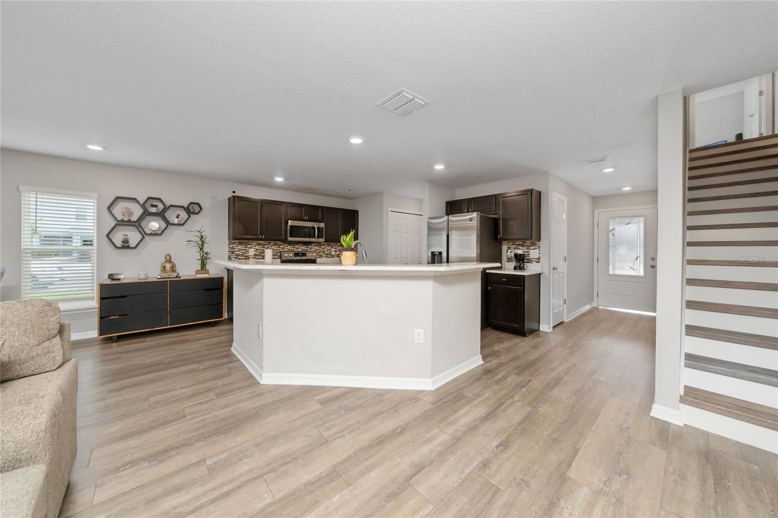 3075 FIELDWOOD CIRCLE