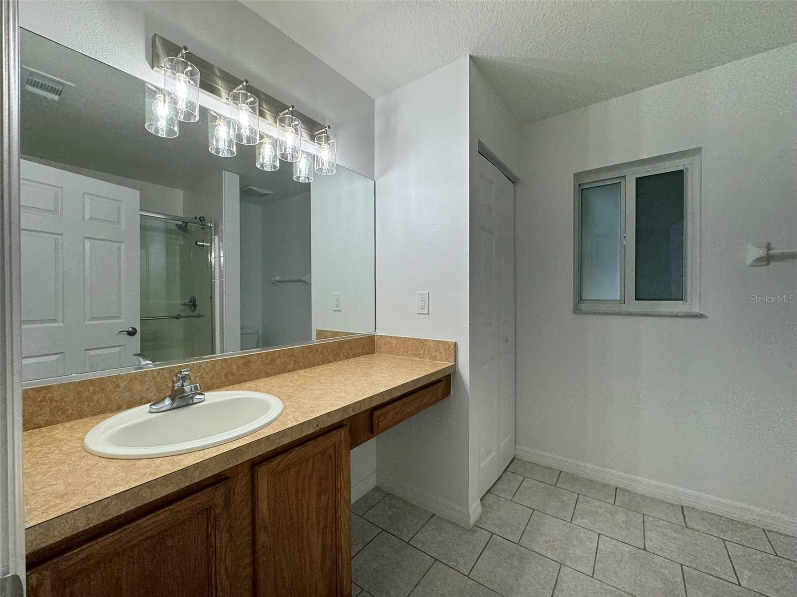 VICTORIA PARK UNIT 03 - Residential