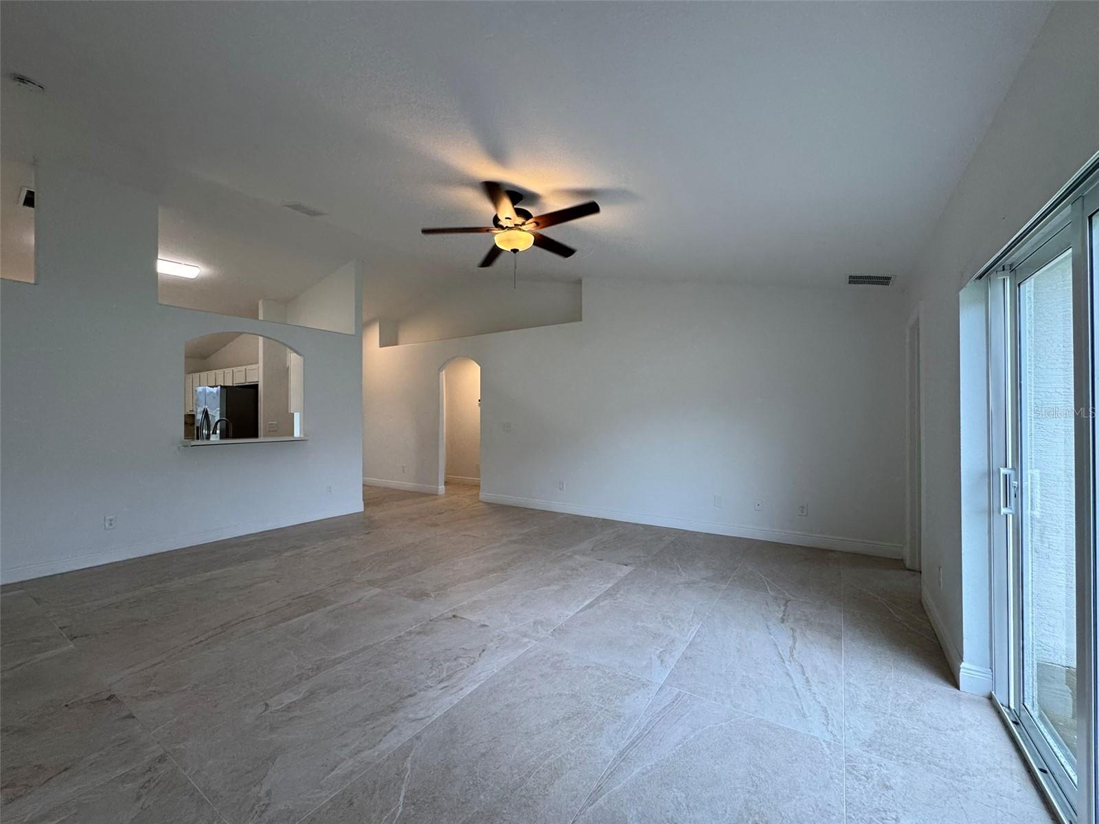 VICTORIA PARK UNIT 03 - Residential