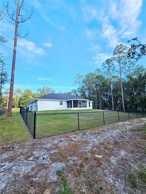 A home in CITRUS SPRINGS