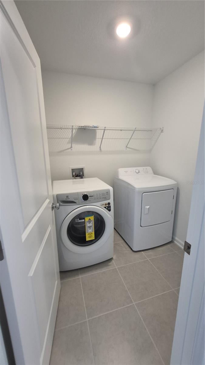 HUNT CLUB/LK WALES PH 1 - Residential Lease