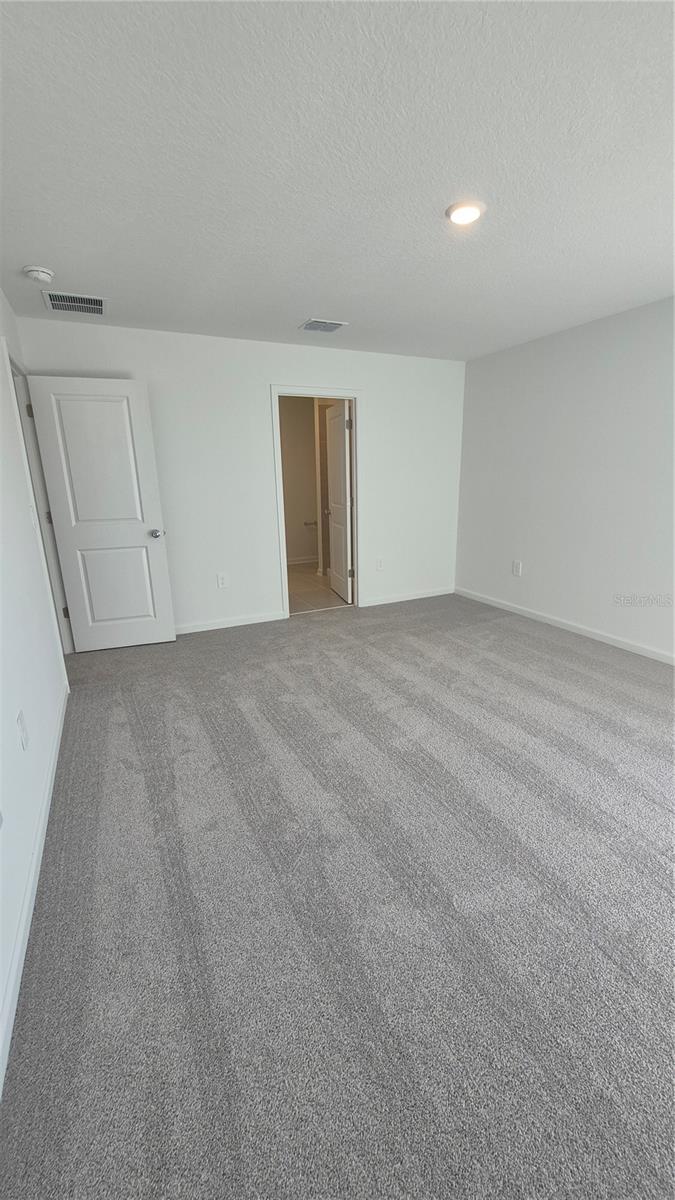 HUNT CLUB/LK WALES PH 1 - Residential Lease