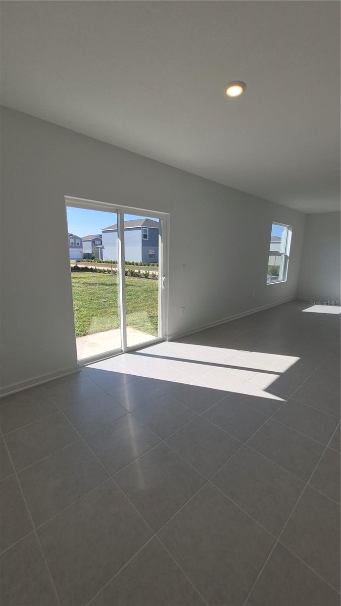 HUNT CLUB/LK WALES PH 1 - Residential Lease