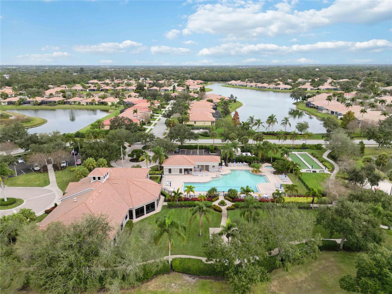 LAKERIDGE FALLS PH 1B - Residential