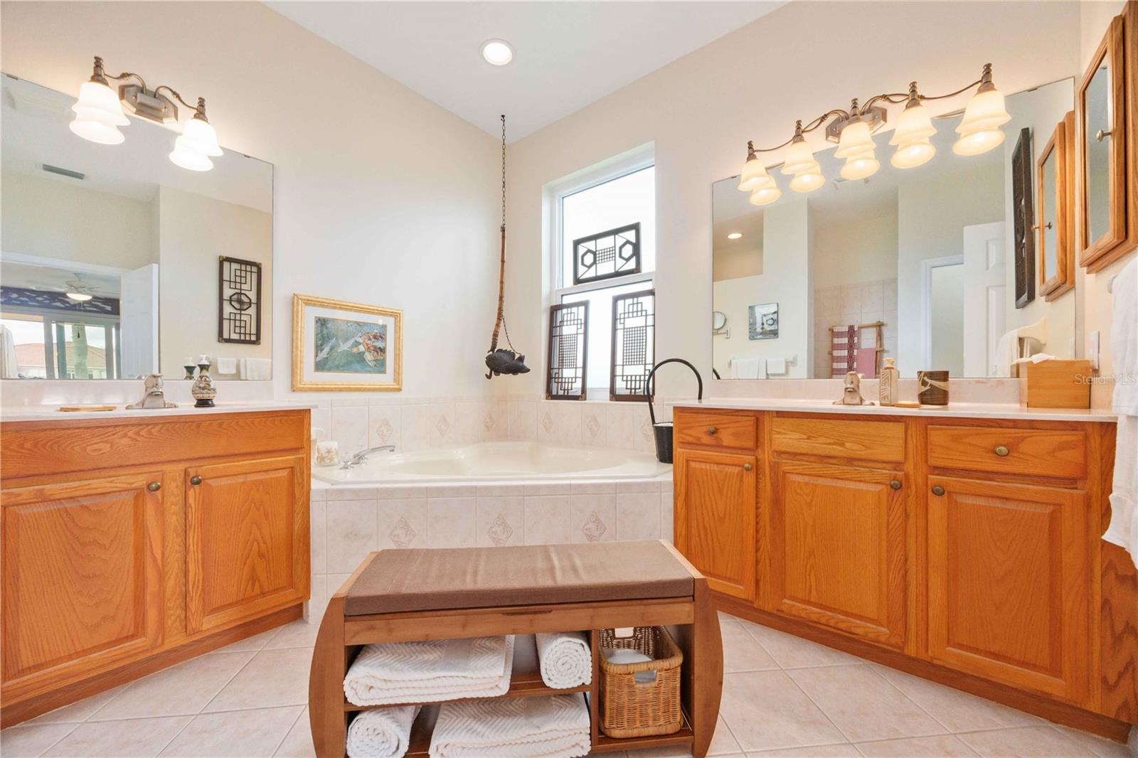 LAKERIDGE FALLS PH 1B - Residential