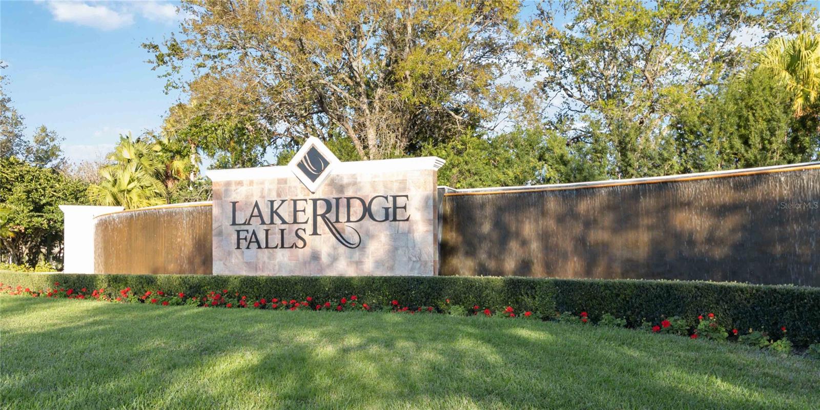 LAKERIDGE FALLS PH 1B - Residential