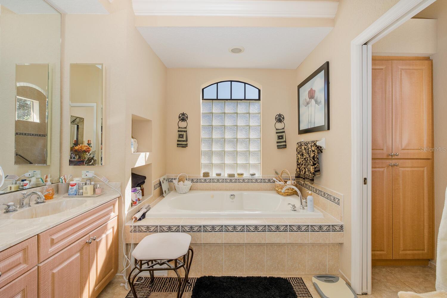 GOLFERS CLUB ESTATE - Residential